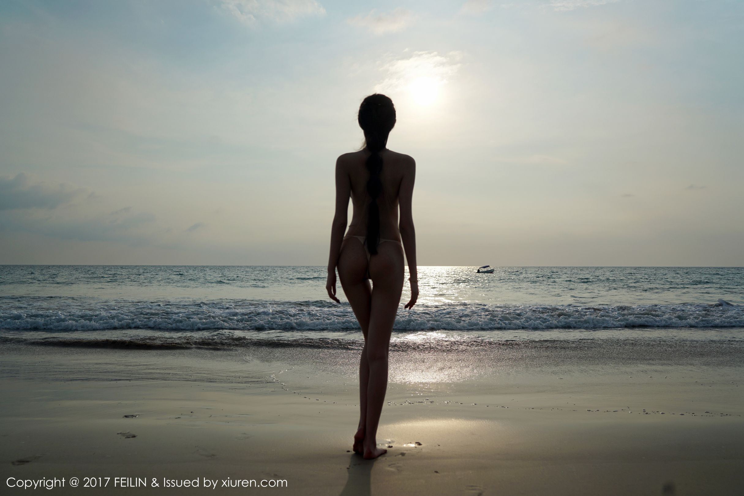 性感写真（真人集）-玲珑美人萌琪琪倾情演绎沙滩上性感天使全彩韩漫标签